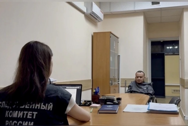 😡 «Способ выбивания денег»: мужчина-инвалид на коляск...