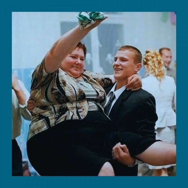 В России женщин на 10 миллионов больше, чем мужчин😅
По ...