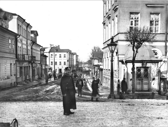 Петербургская улица.
#фото #какбылораньше #петергоф