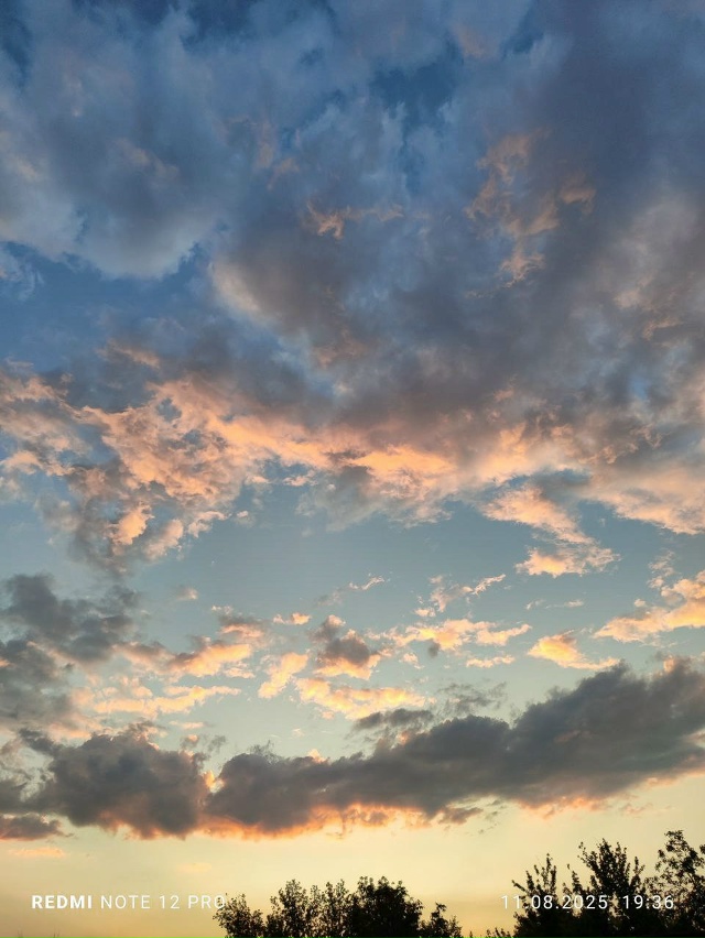 Фото красочных 🌥️ от наших подписчиков 📸