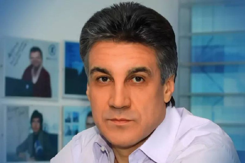 🥀 Умер журналист Алексей Пиманов — ведущий «Человек и закон»
Ему было 64 года.