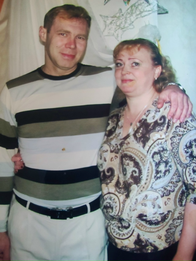 16 октября!!! Сегодня годовщина нашей свадьбы,
Но не могу...