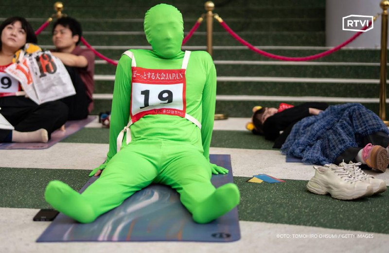 В Японии прошли соревнования по ничегонеделанию
27 сентября 2025 года на Expo 2025 в Осаке участник