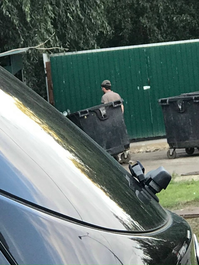 В поселке Володарского сегодня на улице был замечен му...
