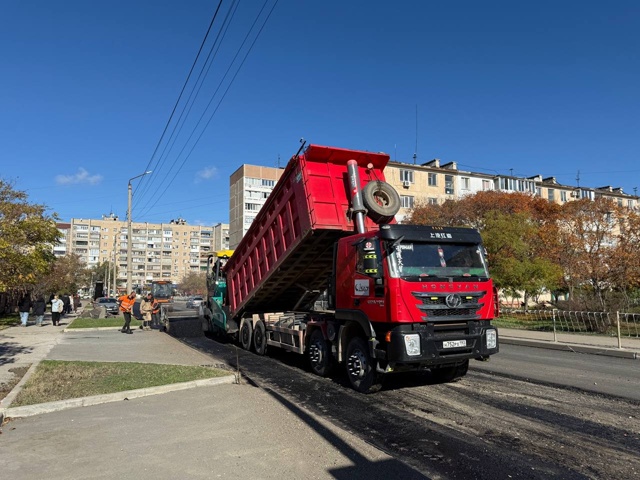 В этом году одновременно ремонтируем большое количест...
