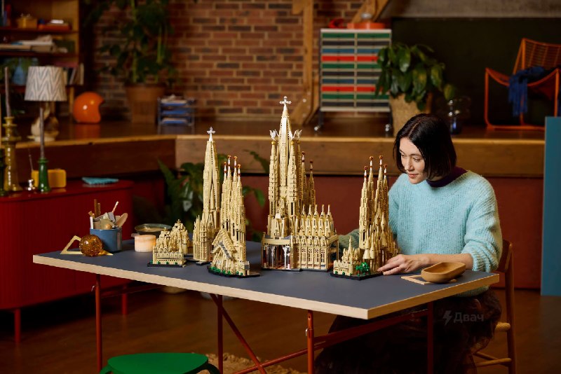 LEGO представила самый большой набор в своей истории — храм Саграда Фамилия в Барселоне
Выпуск приу