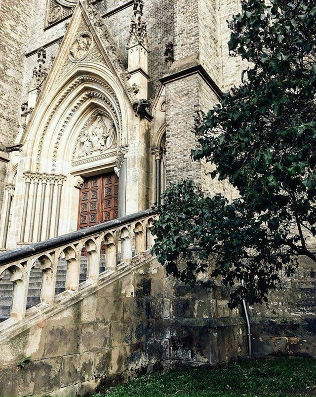 Прага – один из красивейших городов мира. Уехать бы и п...