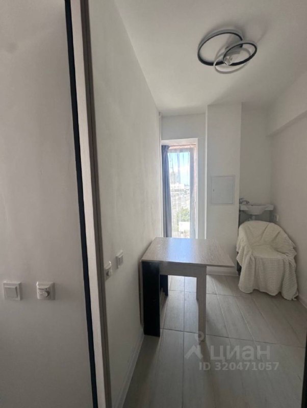 В Москве продают самую маленькую квартиру в России — всего 8 квадратных метров за 2,5 миллиона рубле