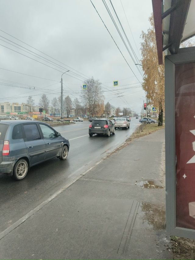 😡 Водители троллейбусов как же зае...
Постоянно закры?...