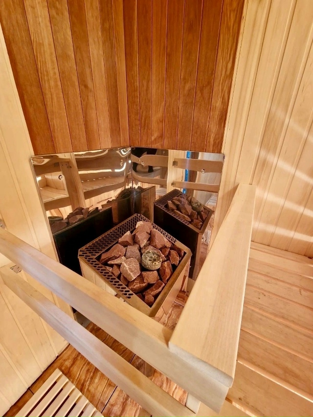 Уютная [club47492970|сауна с бассейном] в центре города Апати...