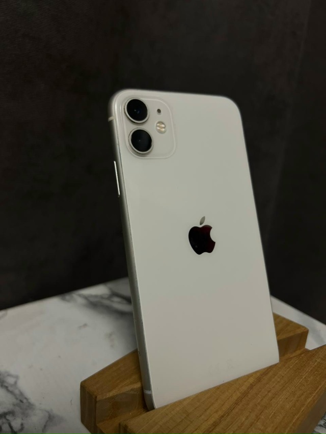 Продам айфон 11 на 128 гб
АКБ 72%
Внешне идеал
На фотках в з?...