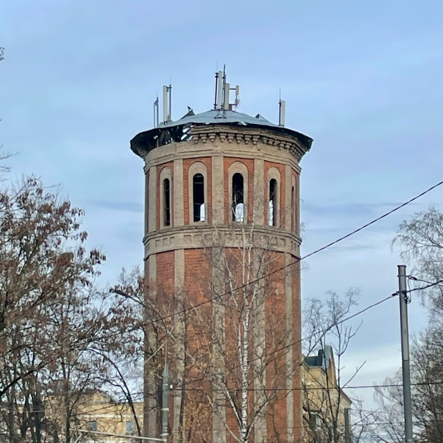 🏚 Видное теряет свой символ
Старая водонапорная башн...