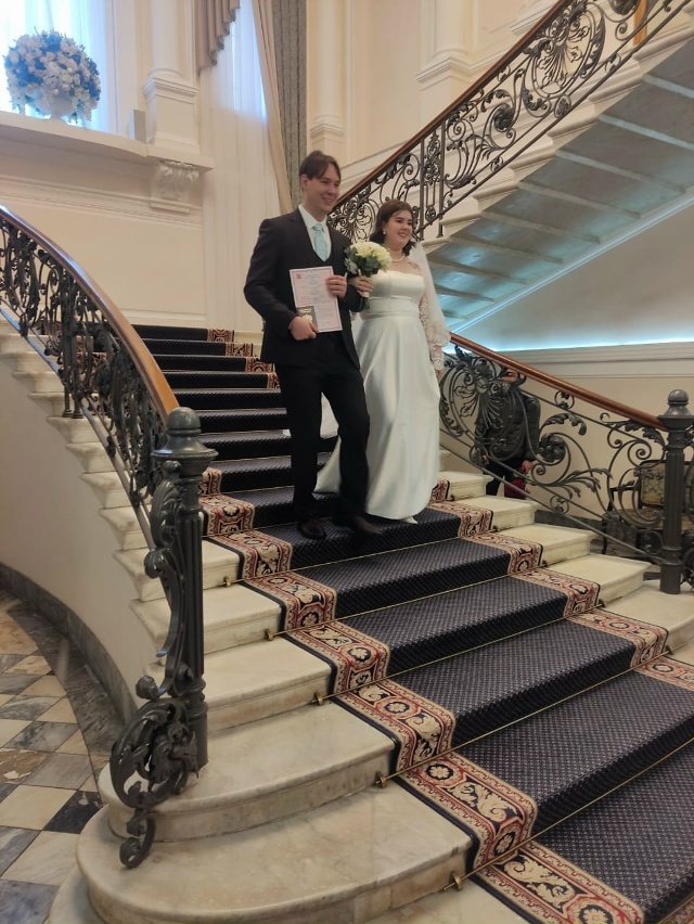 Вчера были на свадьбе сына. Это в СПБ Дворец бракосочет...