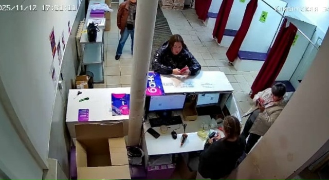 Девушка, вы товар забирали на юбилейной10 и у вас не про?...