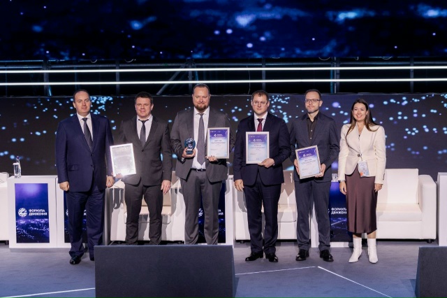 Электропоезд ЭП2ДМ, произведенный на Демиховском маши?...