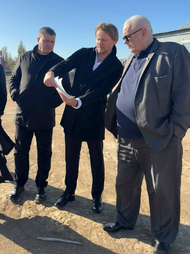 Вместе с депутатом Государственного Совета РК, замест?...