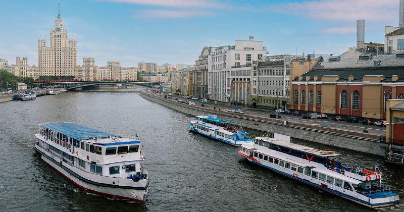🛴 Сегодня последний день сезона электросамокатов и велосипедов в Москве До 22:00 ещё можно успеть п