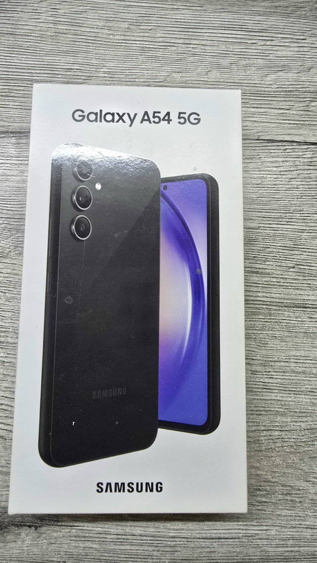 Утерян телефон самунг А-54 в парке между детской площад?...