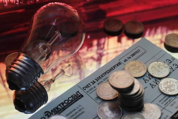 Тарифы на коммуналку поднимут два раза в новом году, сл...