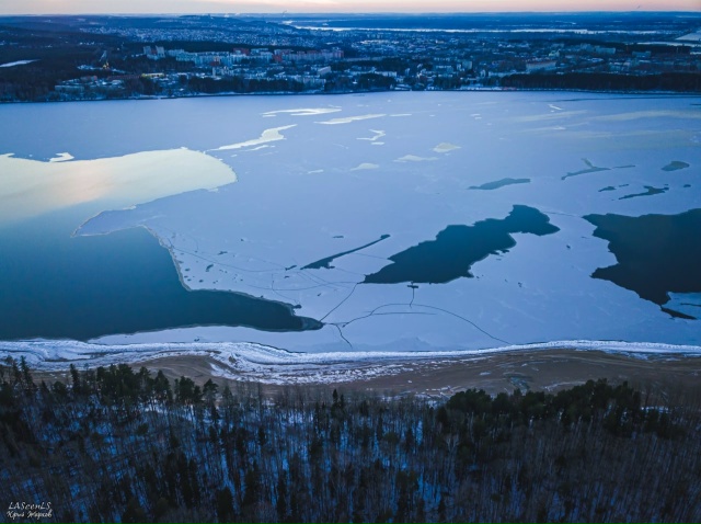 17 ноября 2022год. За бортом -10°С.
Красивейший вид с высот?...