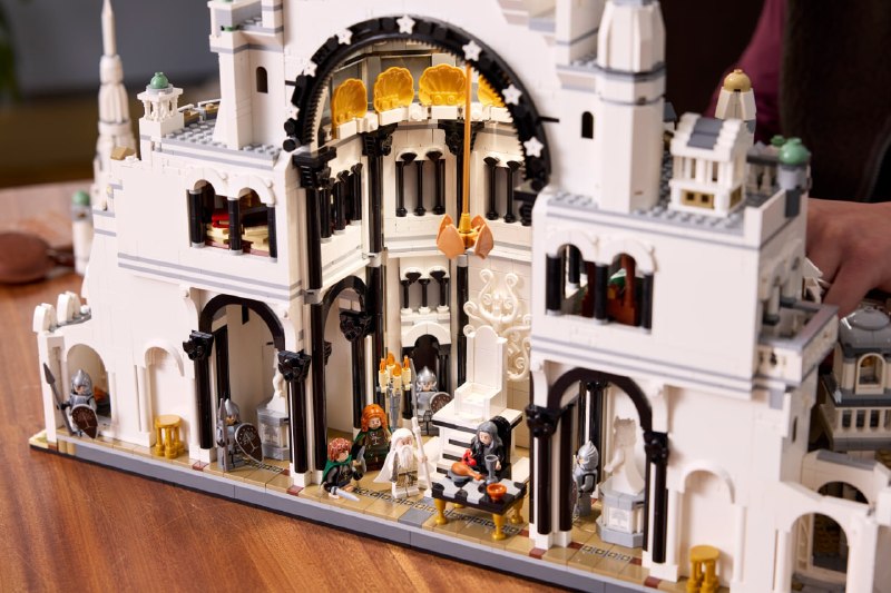 Гигантский набор по «Властелину колец» анонсировали LEGO — это мини-копия крепости Минас Тирит из 82