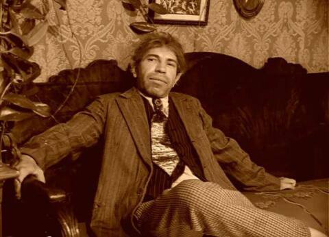 Сиськи себе сделаю и картины с Пепами рисовать буду, Пал Валеричу продавать…