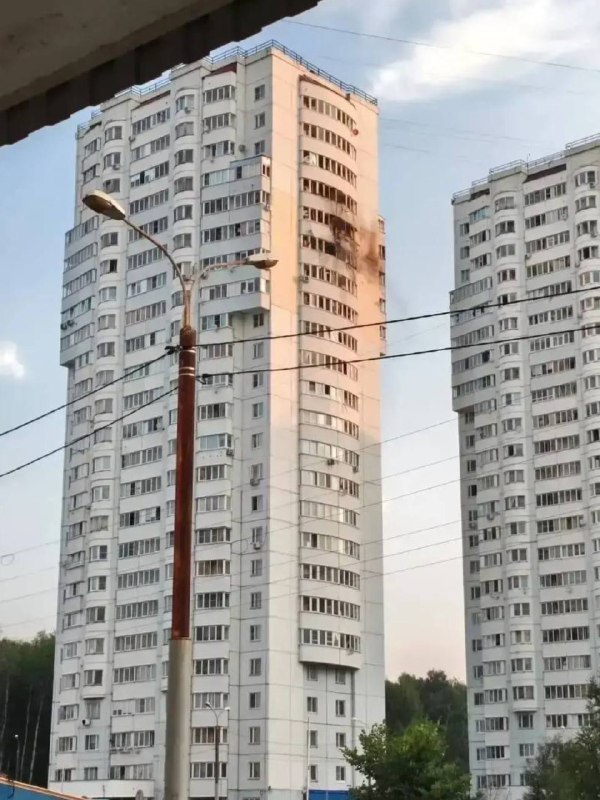 ⚡️ 81 БПЛА, летевших на Москву, сбили ПВО, — Собянин На месте падения обломков работают экстренные