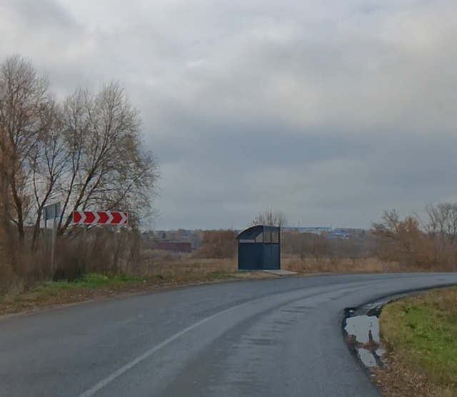 Продолжим)поворот от посёлка Зелёный и на Алатырь, опа?...