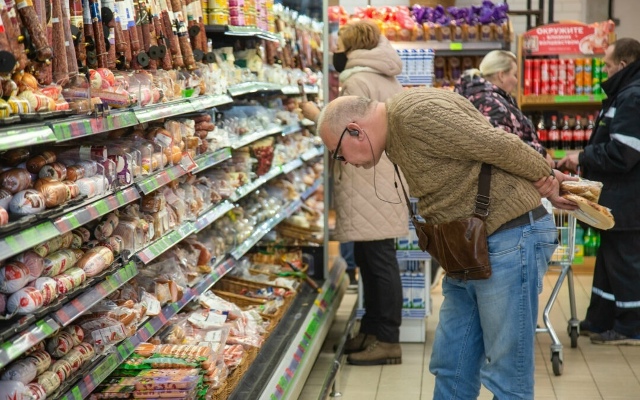 Цены в Свердловской области выросли более чем на 10% за ?...