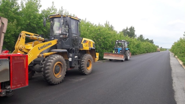 🚜В Курганской области активно идет дорожный сезон. В ?...