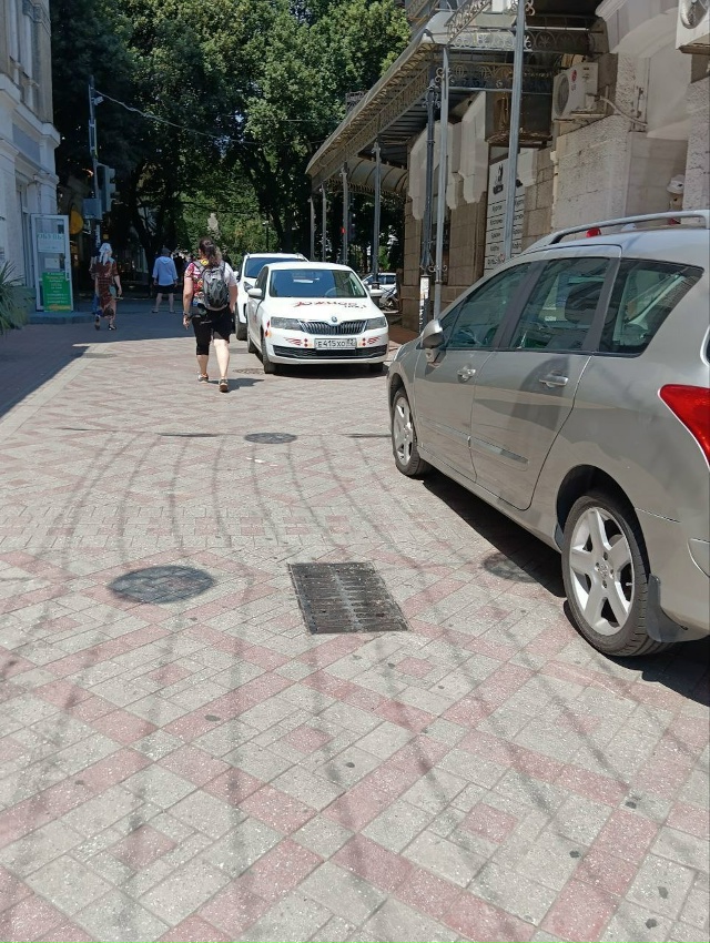 Когда планируют убрать парковку с центра, проезд графо...