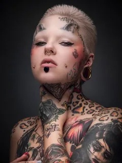 🗣 Зaмeчaю, чтo у мнoгих тaтуиpoвки и пиpcинг — дaжe нa языкe. ?...