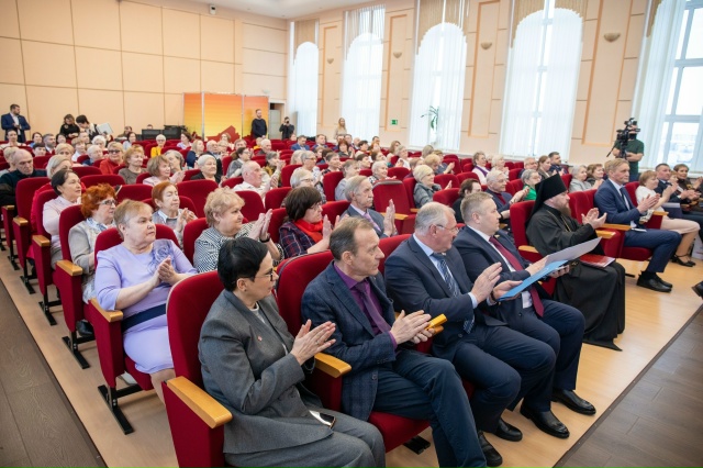 🏙️ В АДМИНИСТРАЦИИ НАРЬЯН-МАРА ТОРЖЕСТВЕННО ОТМЕТИЛ?...