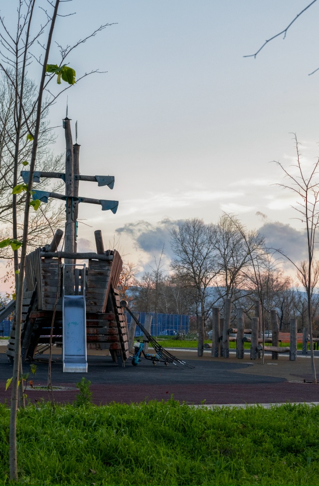 Прогулка в Абинске по осеннему парку.