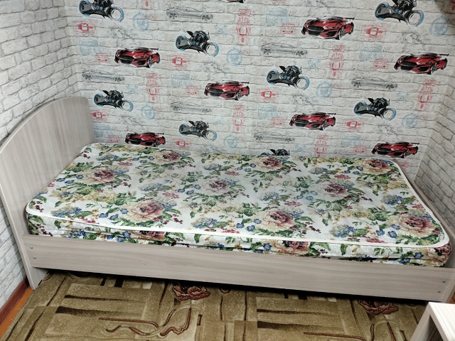 Продам кровать,1000₽ 89878736022