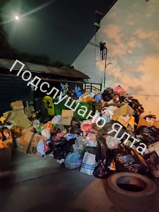 Не стыдно, и это Дражинка, самый элитный центр города у ...