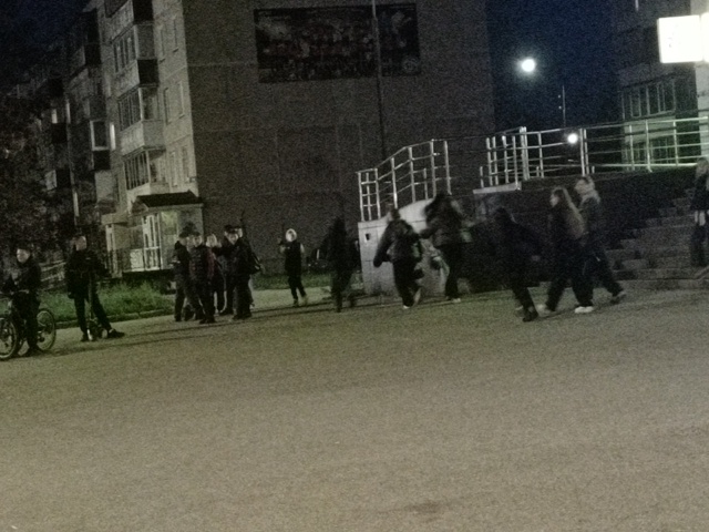 Хочу поднять вот такой вопрос... Каждый вечер я иду домо...