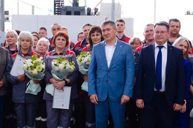 🏭Губернатор Дмитрий Махонин посетил Завод имени Дзер...