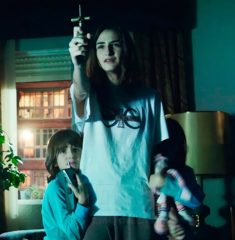 Найден самый страшный фильм, и это «Вероника»
По статистике Netflix, только 1 из 100 зрителей смог