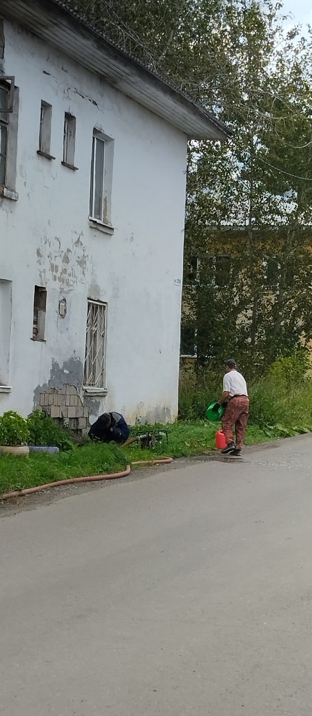 Хорошо в Н-Туре работают , канализацию можно в реку