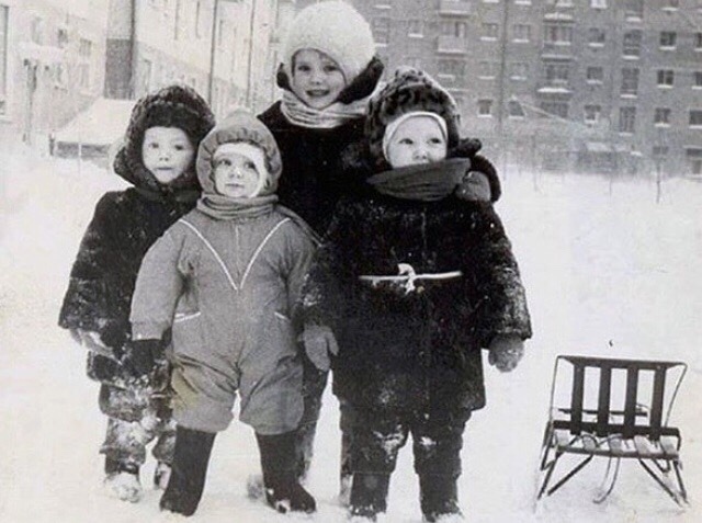 Вот так наряжали нас мамы 😃