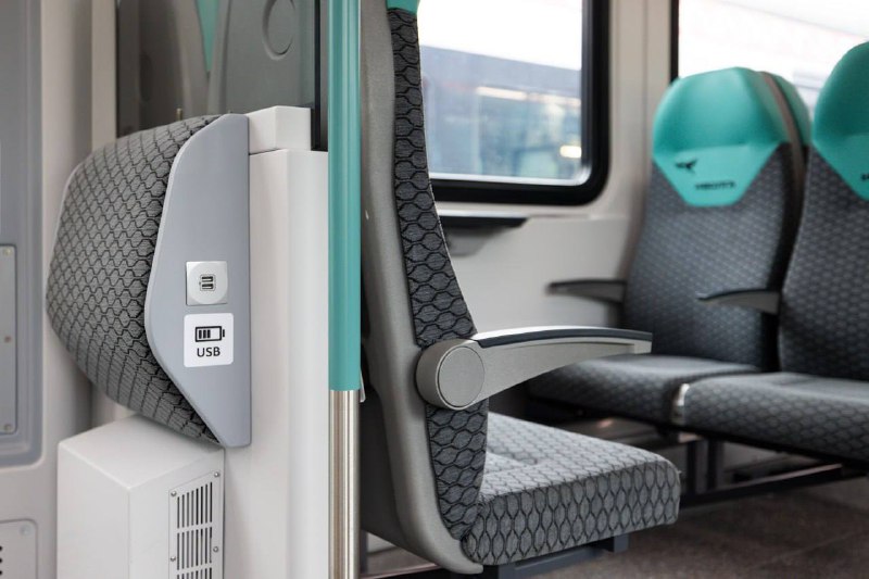 🚊Поезда «Иволга 4.0» с новым дизайном начнут курсировать на МЦД
Цветовое сочетание мятного с серым