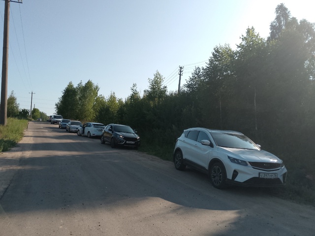 Дорога в Николо-Перевоз перекрыта полностью с двух час...