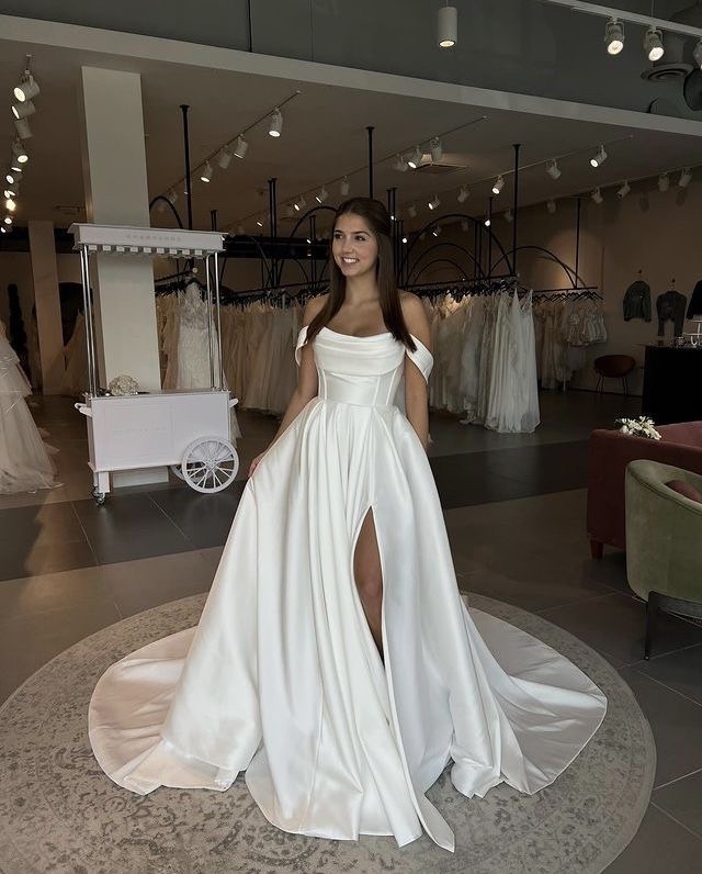 Добрый день, невесты и уже жены! Нужен совет по покупке ...