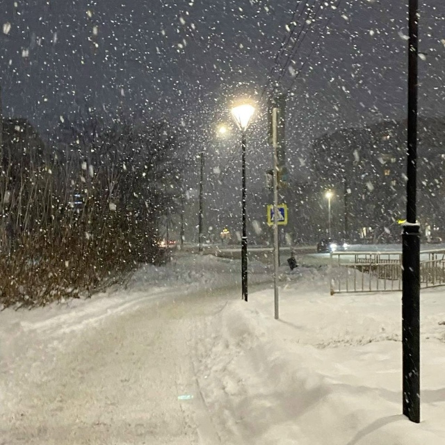 ❄️Убирать снег с улиц Екатеринбурга будут чаще — мэр?...