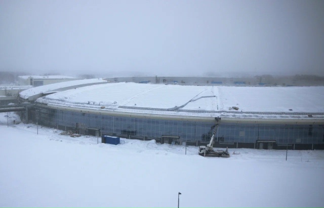 Продолжаем подглядывать, как заканчивается стройка ве...