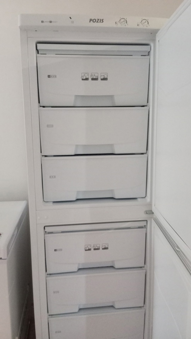 Продам морозилку в отличном состоянии, 22000.тел:89018952865