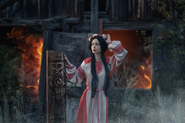 🌫 Шёпот прошлого и ветер перемен…
Этот косплей посвя?...