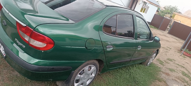 Продам Рено Меган 2001гв , КПП автомат. Колеса новые, цена...