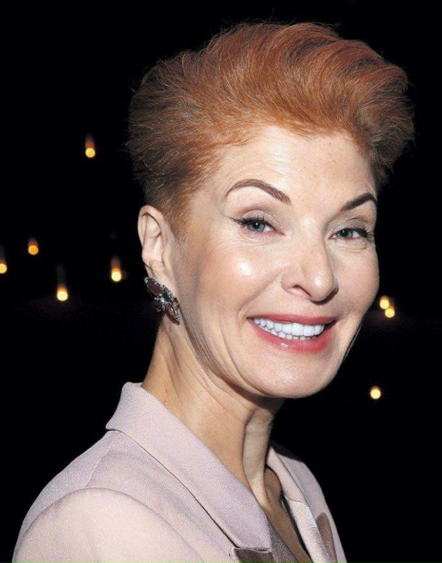 Так сейчас выглядит Амалия Мордвинова😅
Актрисе сейч?...